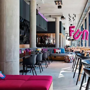 Moxy Vienna Airport Hotel